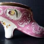 Snuffbox in the form of a shoe 1/3